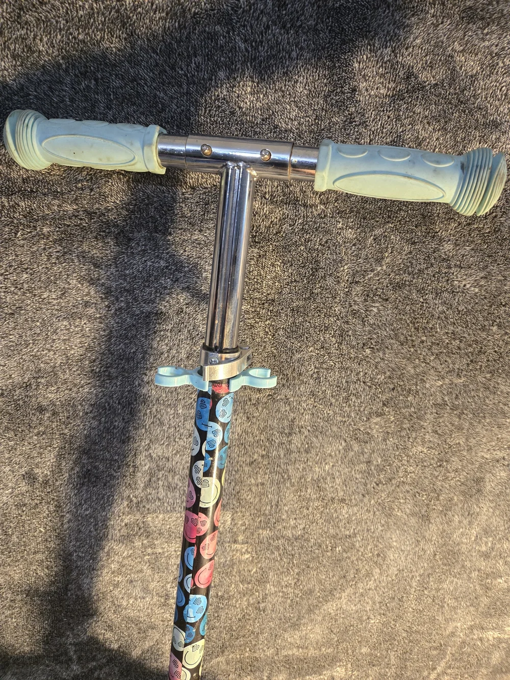 Justice Black and Teal Foldable Kids Scooter with Patterned Stem